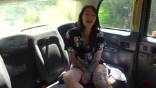 bruneta wydymana na kilka sposobów