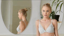 cycata sunia zabawia norkę