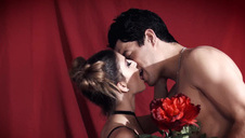 czekoladka dostaje w dupkę przez godzinę