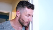 wytatuowana czekoladka sprawia sobie przyjemność