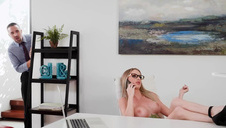 ostry seks w wykonaniu ponętnej nastolatki