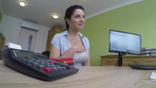 porno casting przed dużym obiektywem