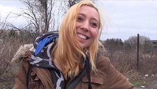 zobacz jej wielkie wary sromowe