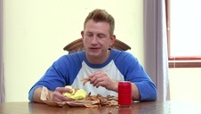 rozebrała się do masażu