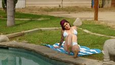 ta panienka lubi się zbawić