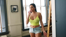 masażystka trzepie jego penisa