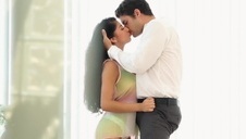 nieźle odwalona świnka chce dostać orgazmu za wszelką cenę