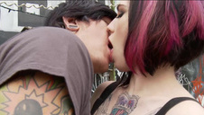 młoda dziewczyna przesłodkie bierze pałkę do dzioba