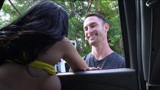 agent napala się na długonogą laseczkę