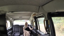 brunetka w lateksie pchana bardzo dobrze