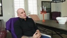 latynoska służąca z dużą dupą i małymi cyckami obciąga kutasa