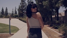 tiffany preston z cycami na wierzchu