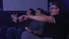 szczupłe blondyneczki liżą się na łóżku