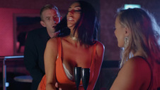 seksowna i stylowa wyruchana na dwa baty