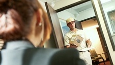 zabawa z gorącą little caprice przy kominku hd