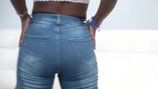 dziunia zajmuje się długą i sztywną pałą