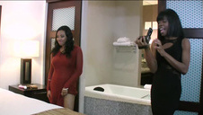 dostała między wielka czarna pale