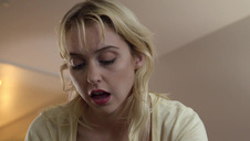 napalona parka lubi rypać się na dywanie