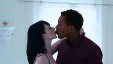 rozkoszna amatorka lubi lizać dupę jaja i fiuta