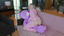 dzikie dziewczyny na świeżym powietrzy