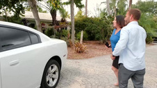 miał jej wytłumaczyć