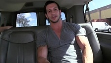 agentka wsiadła na amatora