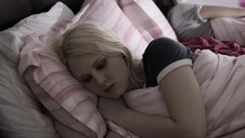 ona chce właśnie jego penisa