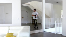 związana i niegrzeczna panienka