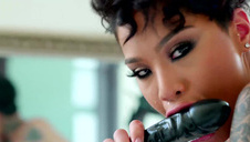 dwie panny młode i on