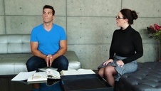 dojrzała pani kąpie się