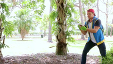 czarnowłosa casandra ma idealne pośladki