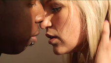 laska z boskimi sutkami lubi amatorski seksik