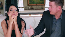 pan dozorca posuwa uczennice