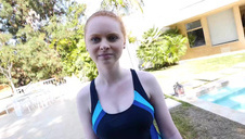 emo picz przed internetową kamerką