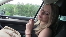 seksowny rudzielec pozuje w bieliźnie