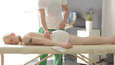 fajny lodzik w bibliotece