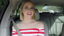 dobra suczka dostaje w owłosiona szpareczkę