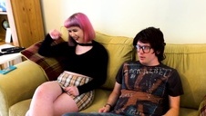 fajnie liże jego jajeczka