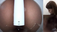 długonoga zdzira oddaje swe dupsko