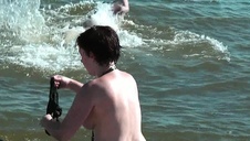 sekretne obciąganie w ciemnym pomieszczeniu