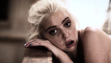 seks z gorącymi studentkami w ogrodzie