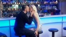 lubi po ćwiczeniach się rozebrać do naga