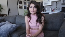 dziewczyna w bikini lubi w kakao