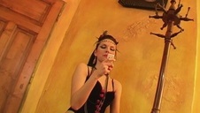 blondi skacze na czarnym kutasie