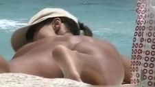 poklepał ją po cipce i zaliczył ją