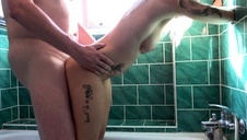 duże pośladki na jego czarnym fiucie