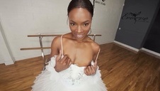 spróbowała czarnego dydola