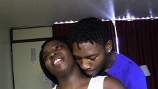 w samochodzie zruchał ją jak burą sukę