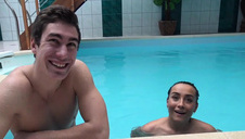 amatorka potrafi obciągnąć kutasa