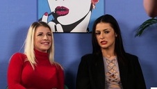 nieśmiała czarnoskóra nastolatka